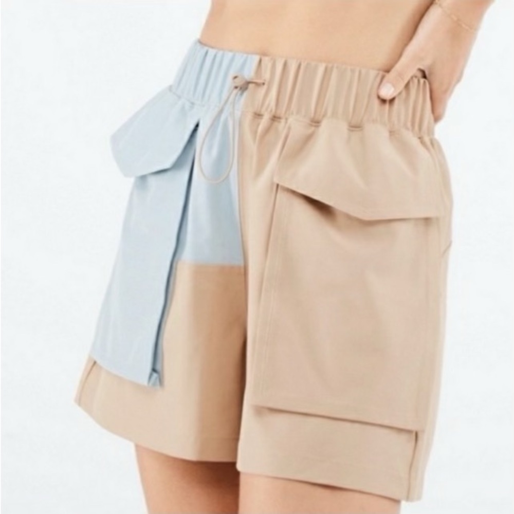 Fabletics Anastasia‎ Cargo Shorts Desert Blue Tan Size S